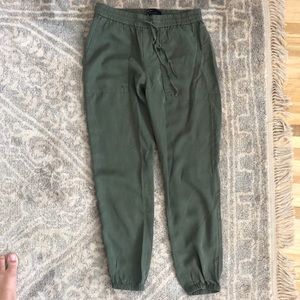 Gap women’s utility jogger